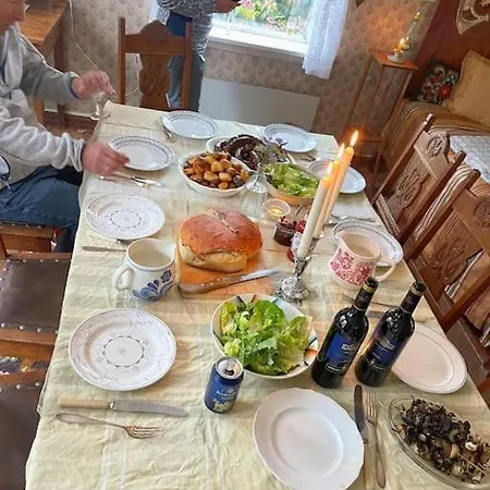 Gammelt Hus Pa Landet * Haugland (Kvinnherad)